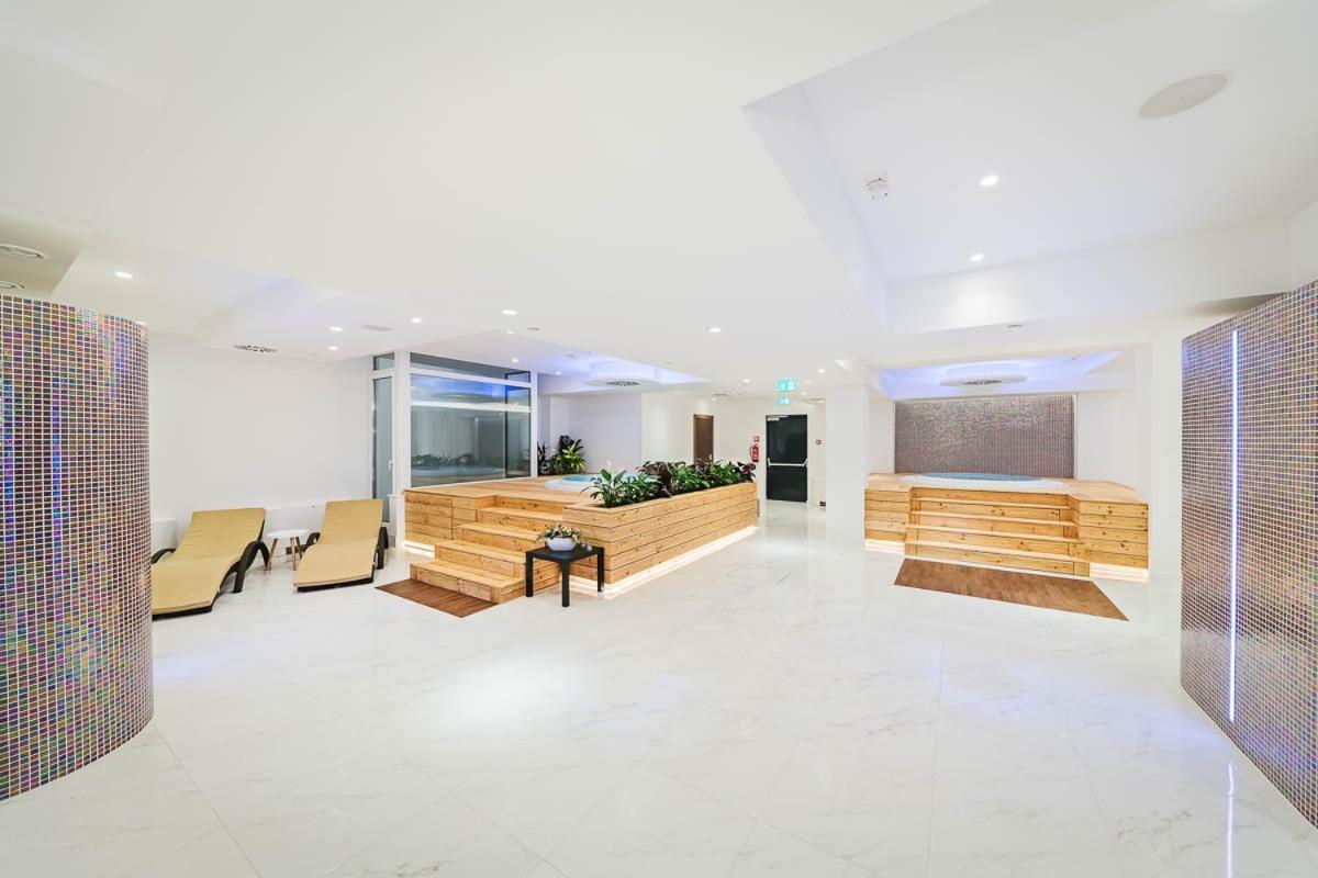 Hotel Garden Hill Велика Гориця Екстер'єр фото